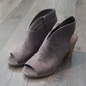 Women's Peep-Toe Ankle Boots - Gray sonoma